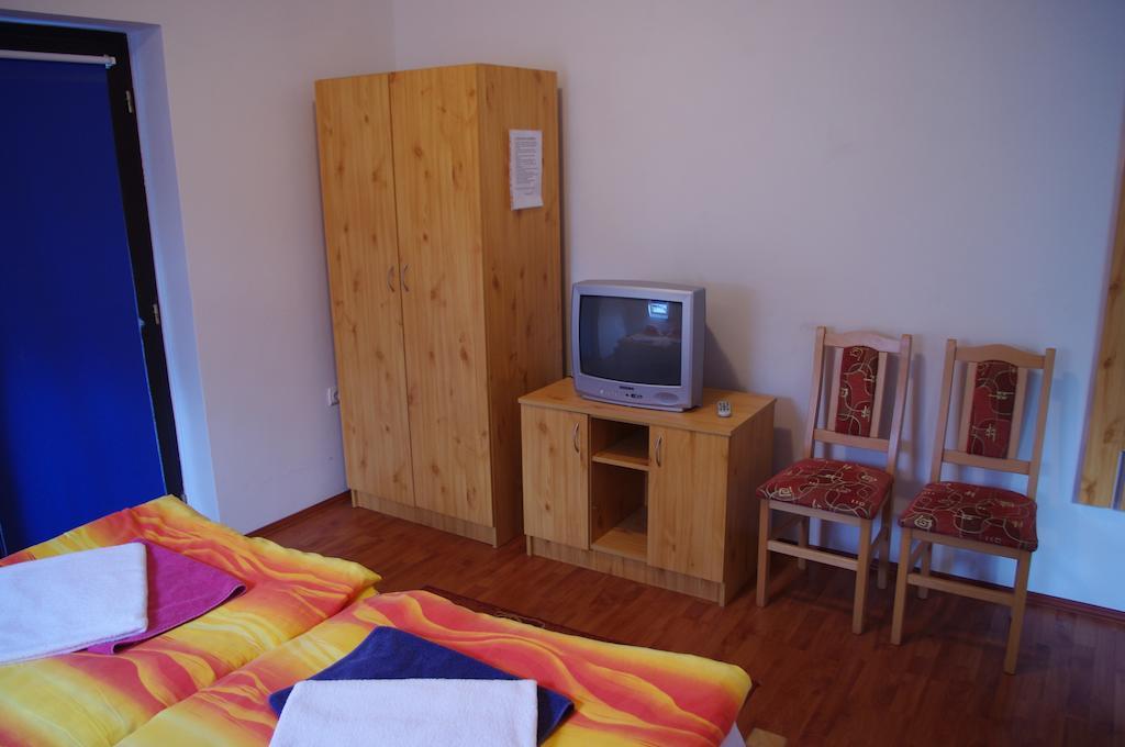 Vadszolo Szallo Es Etterem Bakonybel Luaran gambar